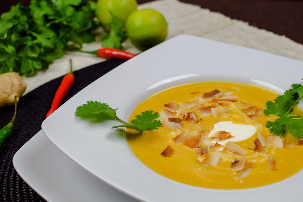 Exotische Süßkartoffel-Suppe mit Ingwer und Chilli - Einfach Nachschlagen!