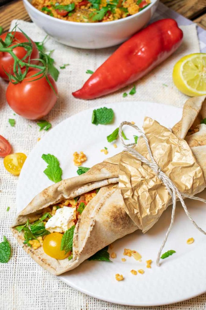 Bulgur Wrap mit Feta und frischer Minze